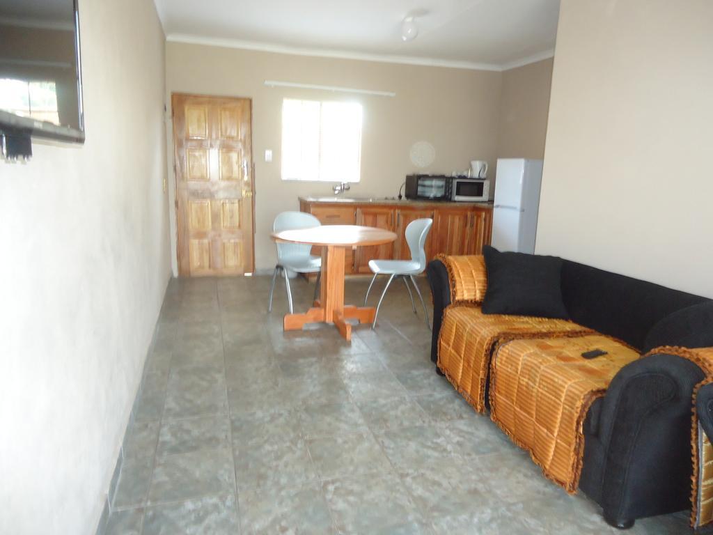 Noma-Nini Lodge Lodge